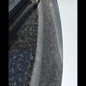 Renault Fluence Ön Cam Izgara Sorunu