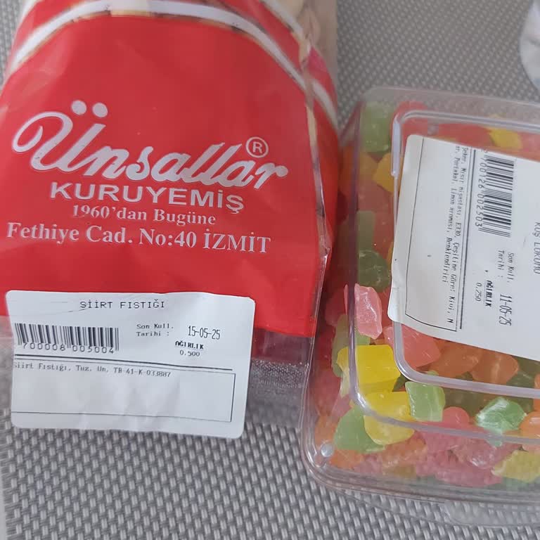 Ünsallar Kuruyemiş Etiketsiz Satışı