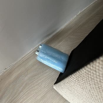 Normod' Dan Kumaşı Yırtılmış Koltuk Geldi.