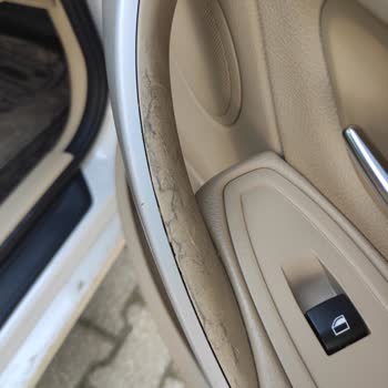 BMW Kapı Kolu Erimesi