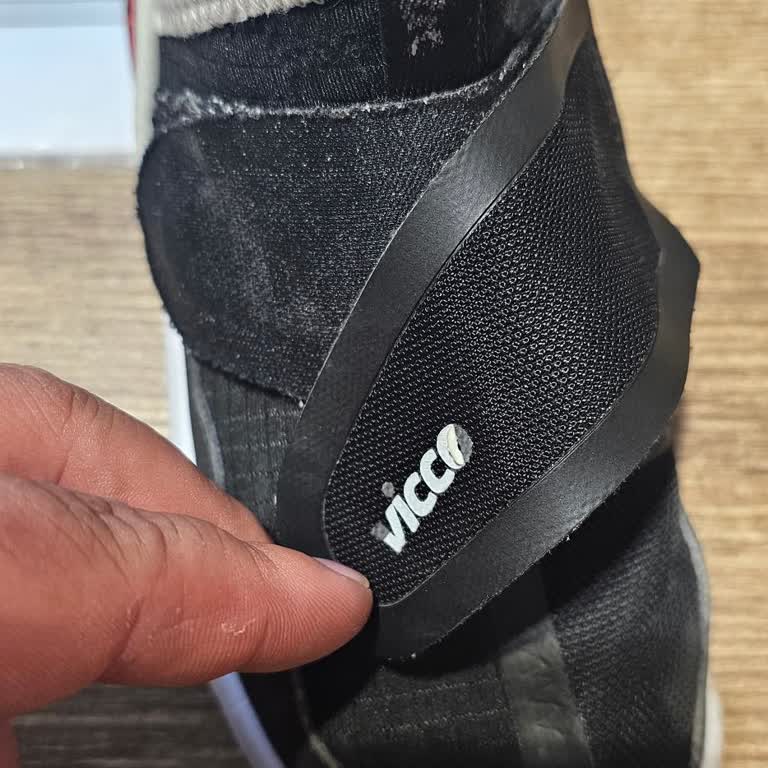 Vicco Ayakkabilari Çok Kotu