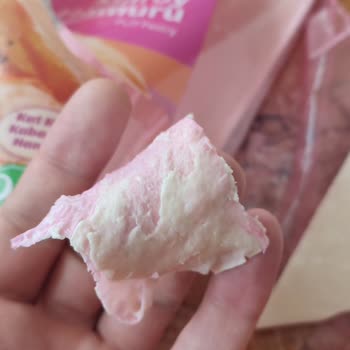 Superfresh Milföy Hamurunun İçinden Plastik Naylon Parçası Çıktı