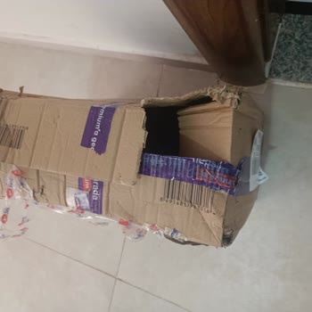 Satıcı Hepsiburada, Tarihi Geçmek Üzere Olan Sütleri Satıyor.