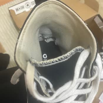 Converse Çok Sevdiğim Ayakkabılarım İlgisiz Marka