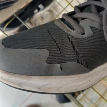 Jump Ayakkabı Kalitesizliği 1 Haftada Geldiği Durum