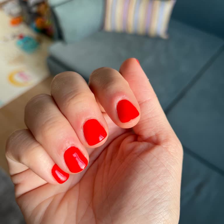 Eylül Öztürk Atasehir Kalıcı Oje Ve Manikür Acemiliği