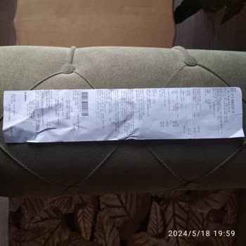 Mudo Kağıt Çantayı Küçük Poşet Diye 5,00 TL Den Satıyor.