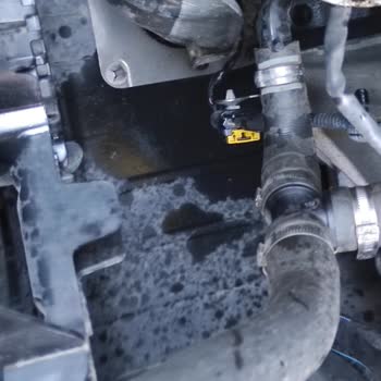 Fiat 10000 Km'de Yağ Eksilten Araç Ve Servis Çilesi