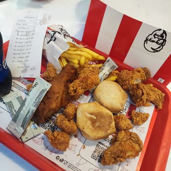 KFC De Aldığım Yiyecekte Eksik Soğuk Ve Peçetesiz