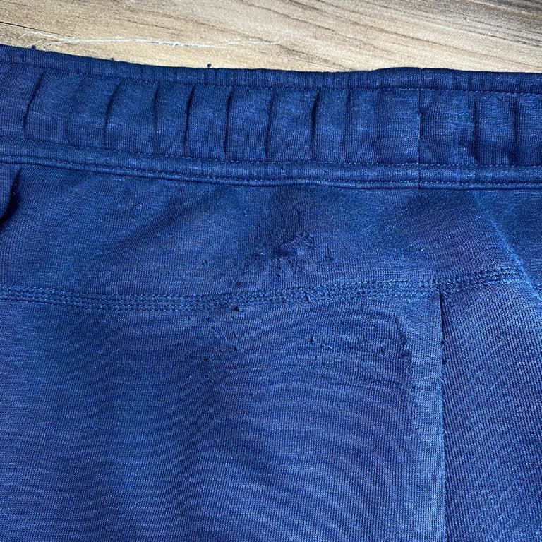 Nike Tan Aldığım İki Kez Giyilen Yırtılan Şort