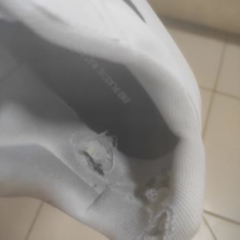 Adidas Ayakkabım 2 Ay İçinde Eskidi Ve Değişim Yapmadılar