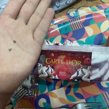 Carte d'Or İçinden Taş Çıktı