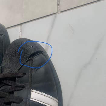 Adidas Superstar Ayakkabı Modelinde Yaşadığımız Sıkıntı