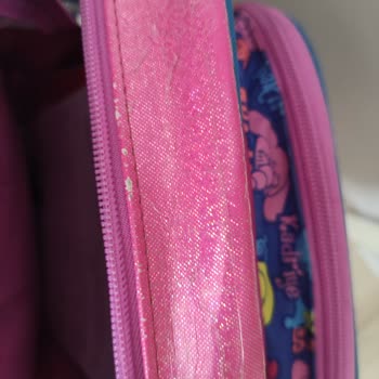 Yaygan Çanta Kısa Sürede Deforme Olan Çanta İle Hayal Kırıklığı