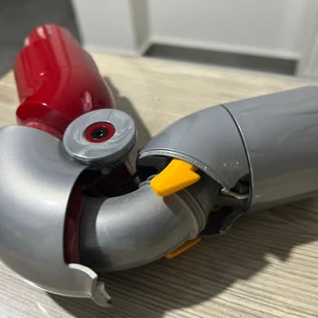Dyson Mobilya Altı Adaptörünün Garanti Kapsamında Değiştirilememesi