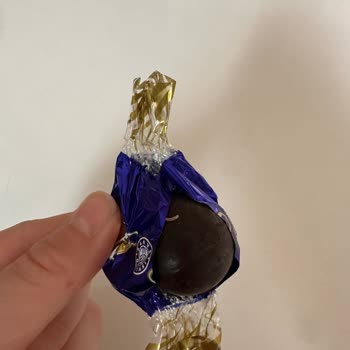 Kahve Dünyası Lavi Çikolatasından Kurt Çıktı