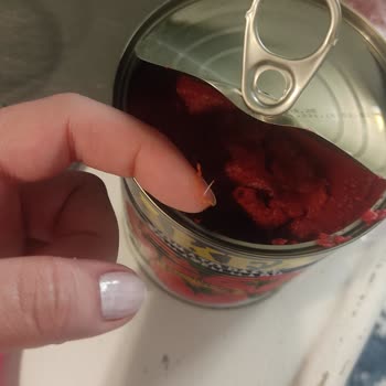 Akfa Yemeklerimizde İstenmeyen Misafir: Plastik Parçaları