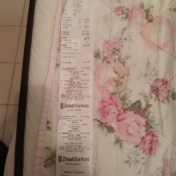 Meydan Köfte & Çorba Meydan Köfte Fazla Ücret Alıyor