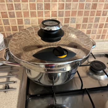 AMC Düdüklü Tencere Kısık Ateşte Islık Sesi Çıkarıyor!