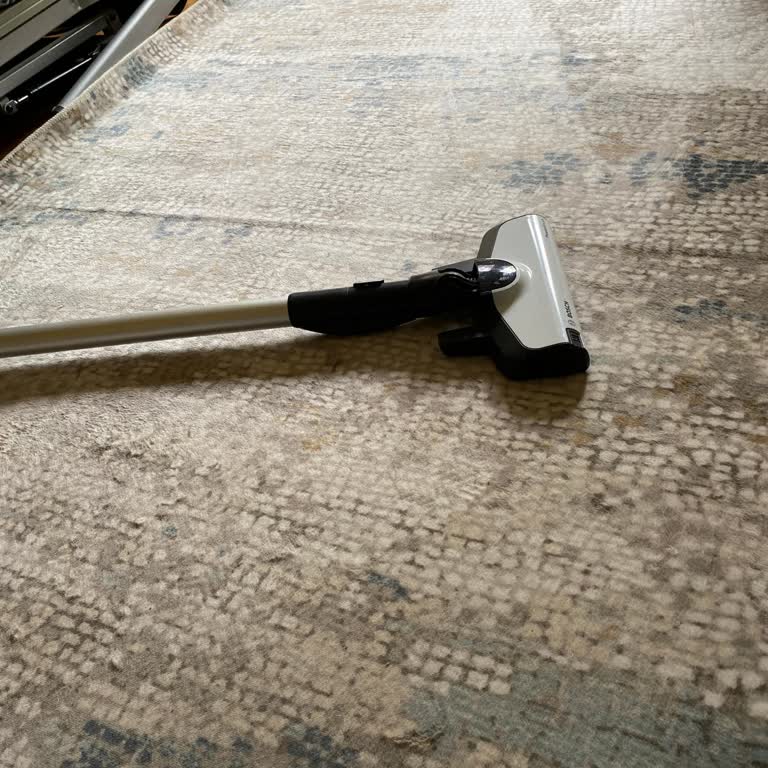 Bosch Elektrikli El Aletleri Bosch Dikey Süpürge Yetersiz.