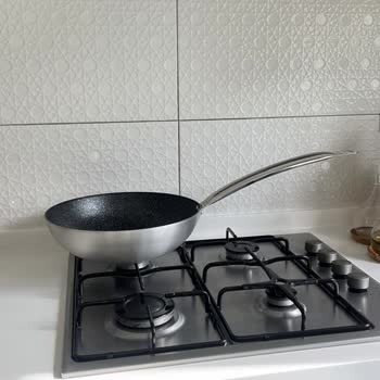 Korkmaz Mutfak Eşyaları Wok Tava Sitenizde Göründüğü Gibi Çıkmadı