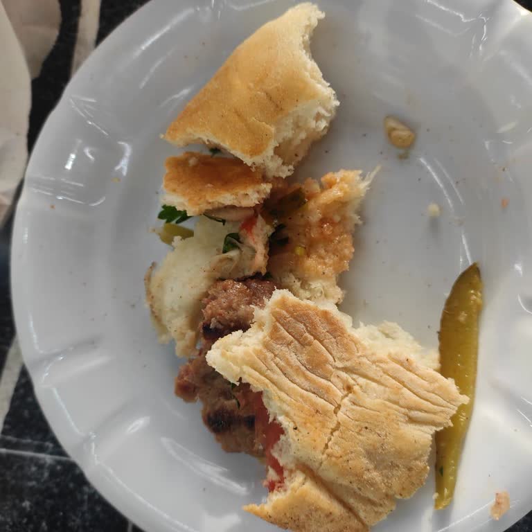 Hasan Ustam İkizler Börek Personelin Üslup Ve Davranışı