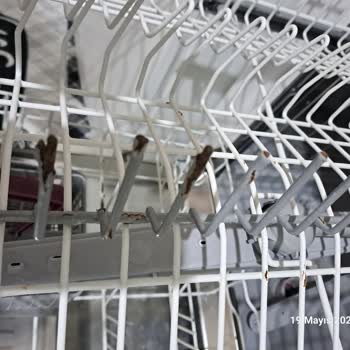 Arçelik Bulaşık Makinesinin Kalitesiz Sepeti