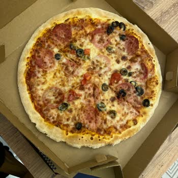 Domino's Kasten Parasını Verdiğim Ürünü Koymaması