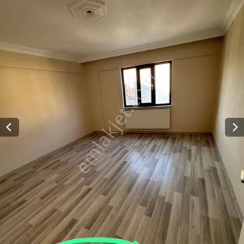 Emlakjet Ankara Sincan'da Kiralık Daire Hayal Kırıklığı