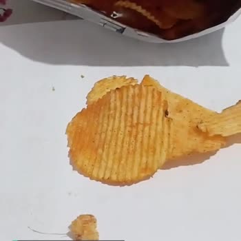 Ruffles Ketçap Aromalı Cipsten Çıkan Cisim