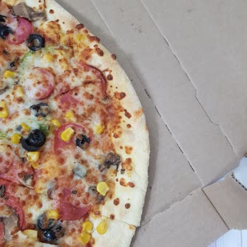 Domino's Pizza Domino'sun Bitmek Bilmeyen Ayıbı