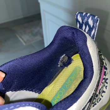 Skechers Ayakkabının Kalitesizliği Kesinlikle Bir Daha Almayacağım