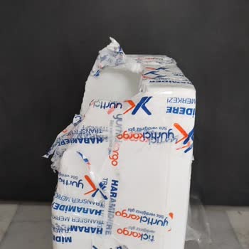 Yurtiçi Kargo Ürün Sevkiyatı Sırasında Kargoya Özen Göstermiyor.