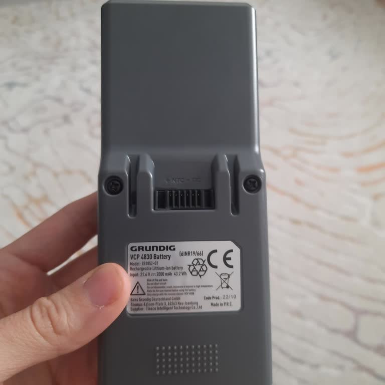 Grundig 4830 Dikey Süpürge