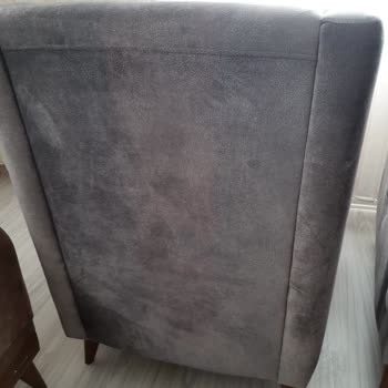 İstikbal Farbverblassen und Absackungen an den Armlehnen des Sofasets