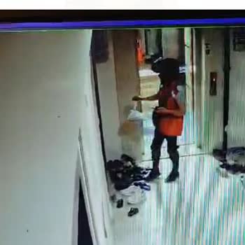 Yemek Sepeti Kurye Eksik Paket Getirip Tam Getirdim Diyor