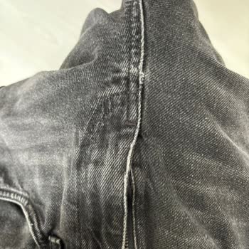 Mavi Jeans Yırtılmaya Deforme Oldu