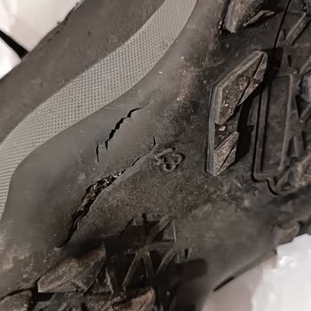 Slazenger Ayakkabı Kendi Kendine Yırtıldı!