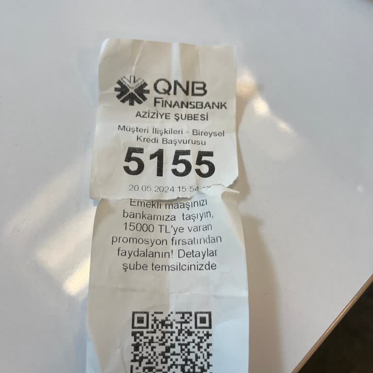 QNB Finansbank Şubede Bekleyiş Sıkıntısı: Hizmette Gecikme