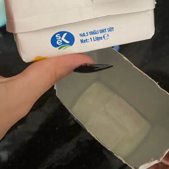 Sek Süt Aldığım Sütler Kapalı Olmasına Rağmen Bozuk