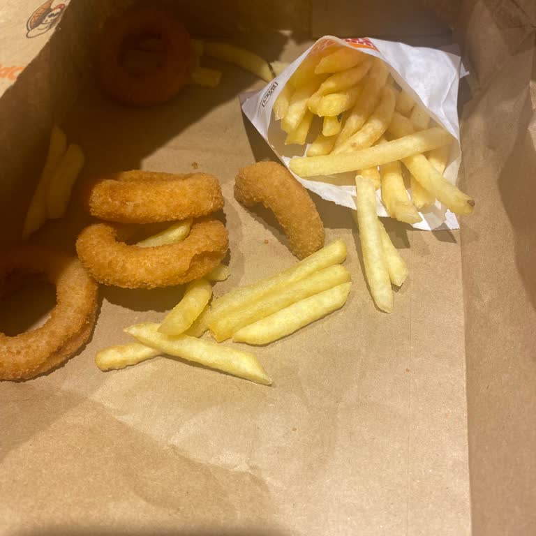 Burger King Çalışan Üslubu Ve Eksik Ürün