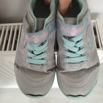 Skechers Kusurlu Ayakkabısını Onaylamıyor