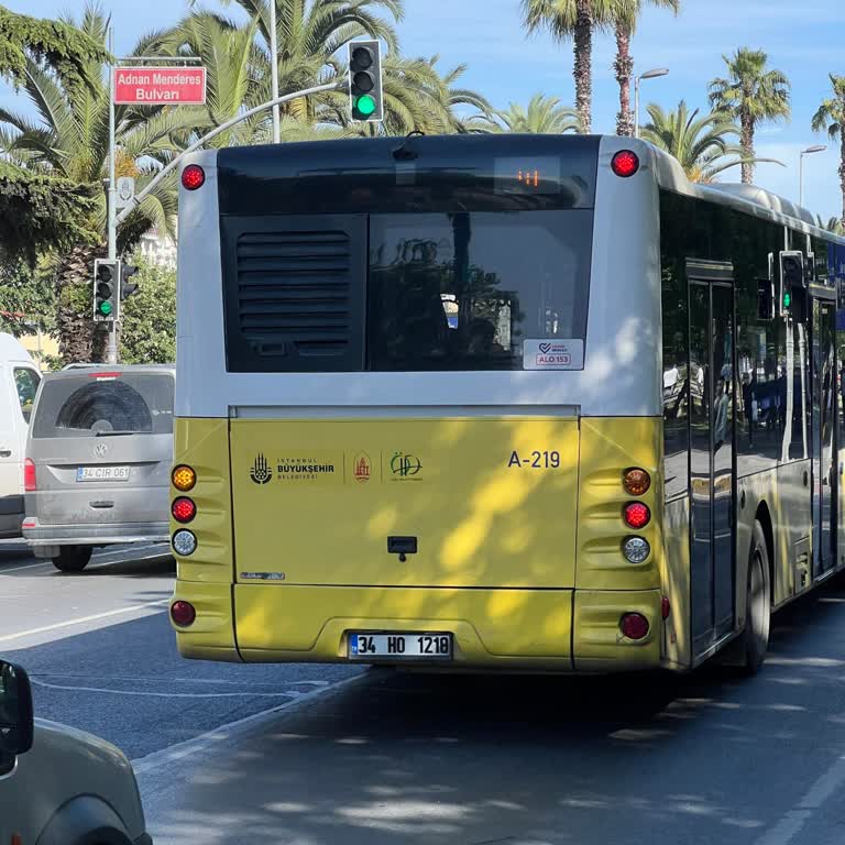 İETT - İstanbul Elektrik Tramvay Tünel Durakta Durmayan Otobüs