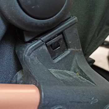 AyhanÇocuk Bebek Arabası Puset Yuvası Kırılma Sorunu