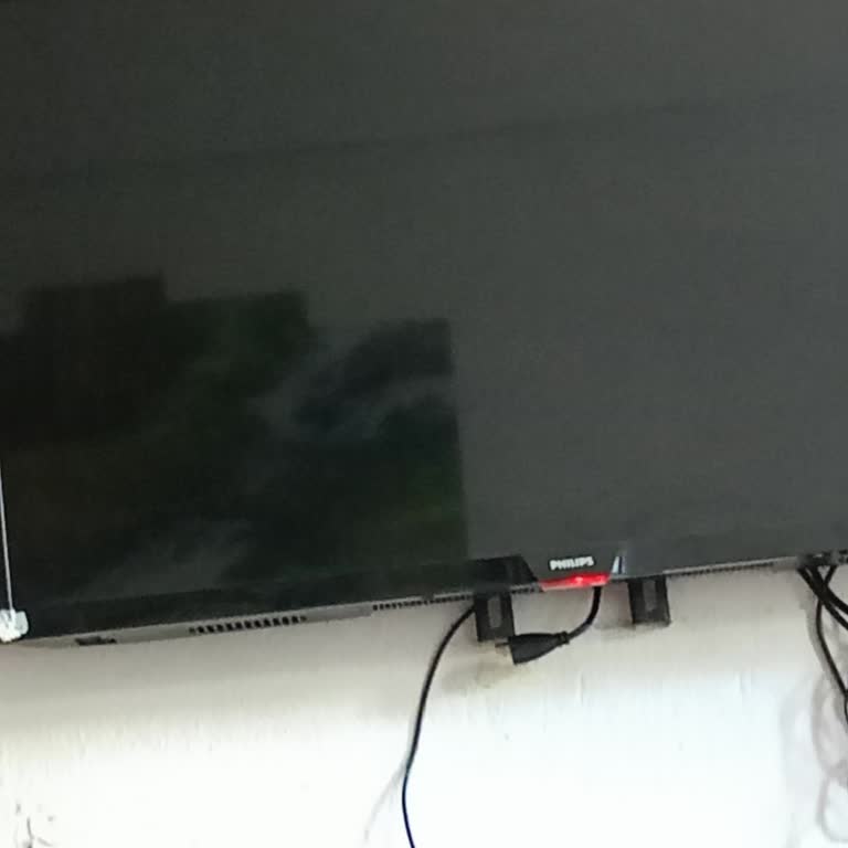 Philips TV 32 İnç Birden Görüntü Gitti
