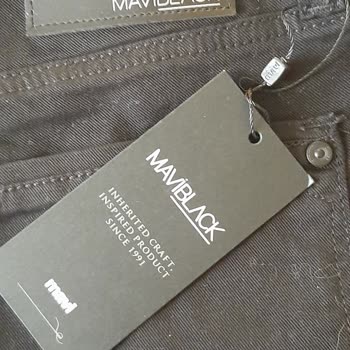 Mavi Faturasız Pantolon Krizi