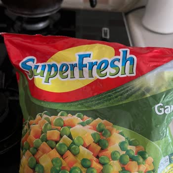 Superfresh Dondurulmuş Garnitür İçinden Salyangoz Çıktı.