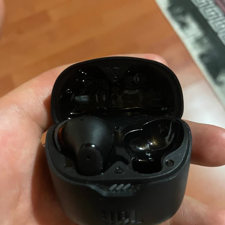 JBL Kulaklık Tekini Kaybettim