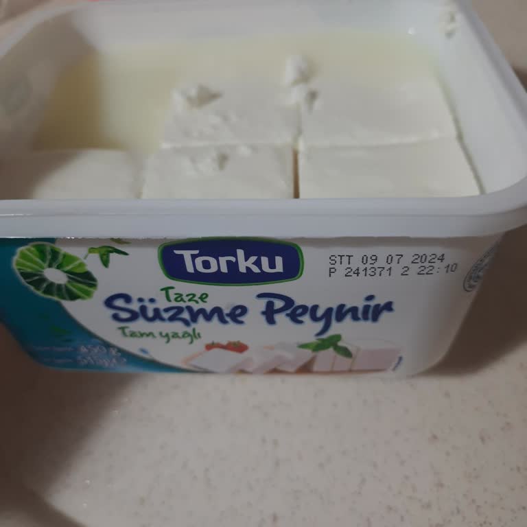 Torku Süzme Peynir Kötü Koku Ve Tat