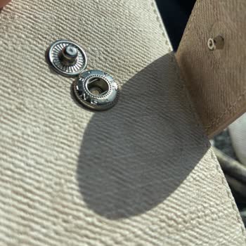 Benetton Cüzdan Çıtçıtı Hemen Koptu